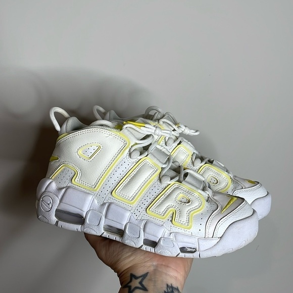 Nike | Women’s Uptempo Sneakers in Light Citron Size 7 - Picture 1 of 8